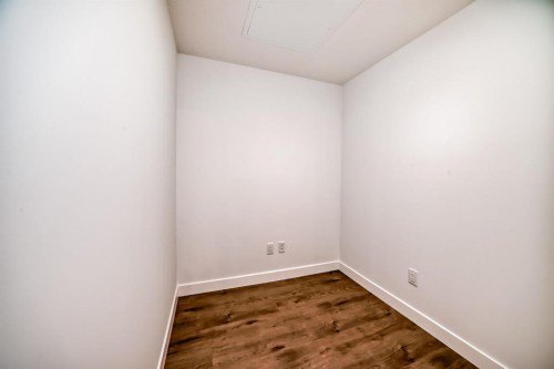 2520-395 Skyview Parkway Ne, Calgary, AB - Indoor Photo Showing Other Room