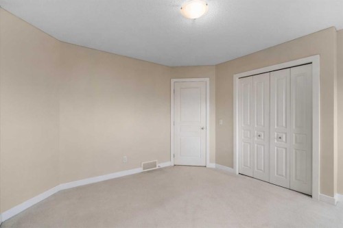 78 New Brighton Manor Se, Calgary, AB - Indoor Photo Showing Other Room