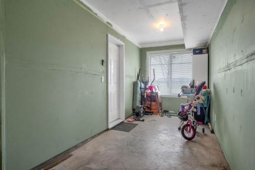 27 Redstone Circle Ne, Calgary, AB - Indoor Photo Showing Other Room