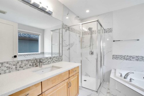 72 Panamount Manor Nw, Calgary, AB - Indoor Photo Showing Bathroom