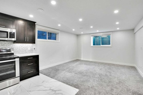 72 Panamount Manor Nw, Calgary, AB - Indoor