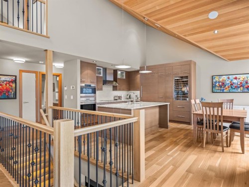 514 5Th Avenue, Canmore, AB - Indoor