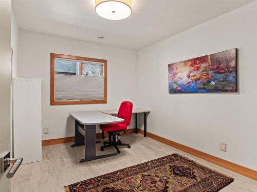 514 5Th Avenue, Canmore, AB - Indoor