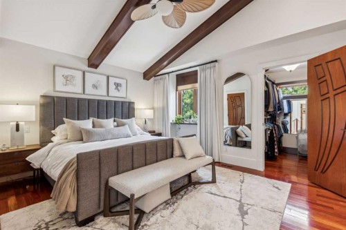 2605 4 Street Ne, Calgary, AB - Indoor Photo Showing Bedroom