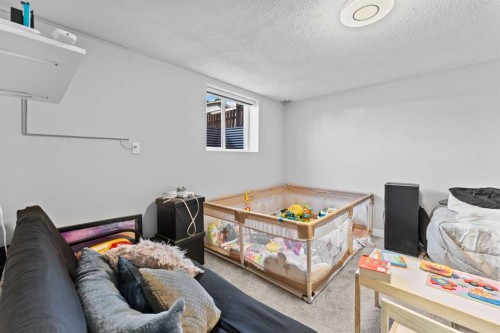 12 Cedargrove Road Sw, Calgary, AB - Indoor