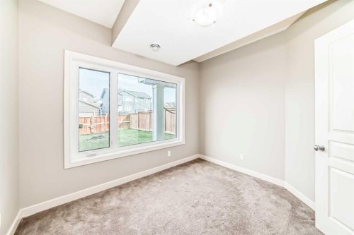 15 Evanscrest Way, Calgary, AB - Indoor Photo Showing Other Room