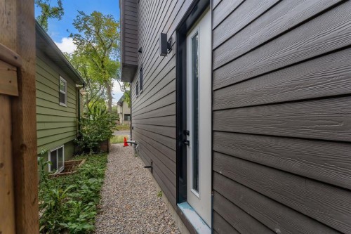 506 28 Avenue Nw, Calgary, AB - Outdoor With Exterior