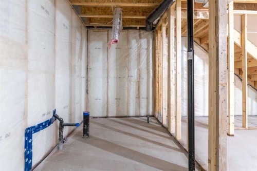 704 Mandalay Boulevard, Carstairs, AB - Indoor Photo Showing Other Room