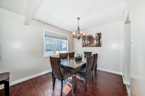 727 Macleay Road Ne, Calgary, AB - Indoor Photo Showing Dining Room