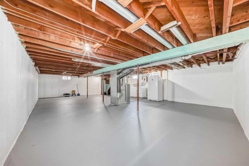727 Macleay Road Ne, Calgary, AB - Indoor Photo Showing Basement