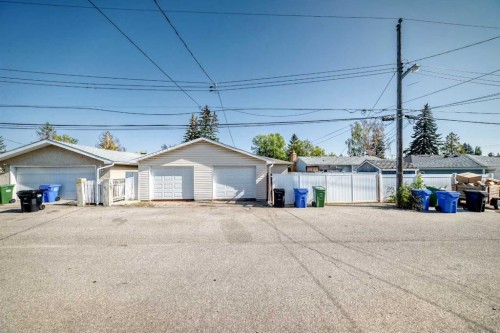 727 Macleay Road Ne, Calgary, AB - Outdoor