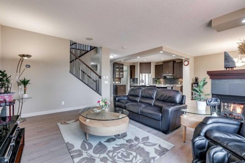 95 Evansdale Common Nw, Calgary, AB - Indoor Photo Showing Living Room
