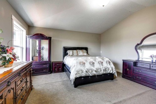 95 Evansdale Common Nw, Calgary, AB - Indoor Photo Showing Bedroom