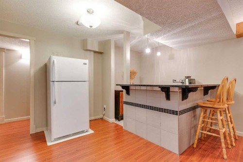 95 Evansdale Common Nw, Calgary, AB - Indoor Photo Showing Kitchen