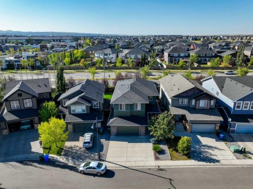 95 Evansdale Common Nw, Calgary, AB - Outdoor With Facade