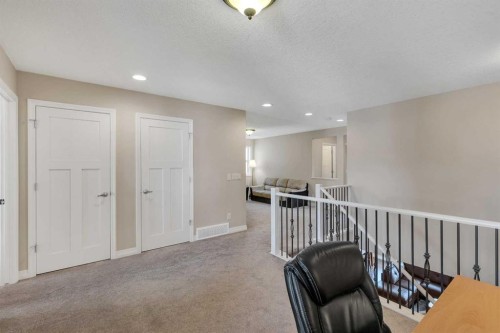224 Panamount Point Nw, Calgary, AB - Indoor Photo Showing Other Room