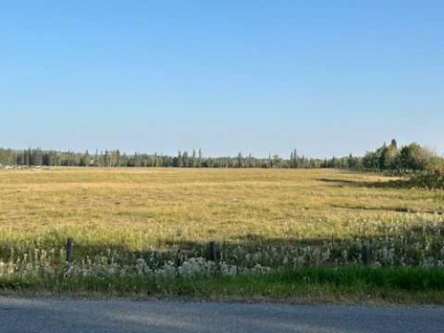 10-5218 Highway 27, Sundre, AB 