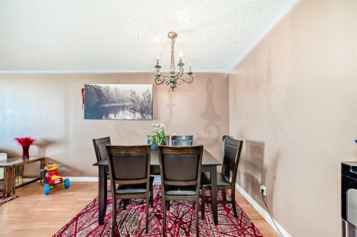 623-30 Mchugh Court Ne, Calgary, AB - Indoor Photo Showing Dining Room