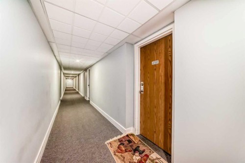 623-30 Mchugh Court Ne, Calgary, AB - Indoor Photo Showing Other Room