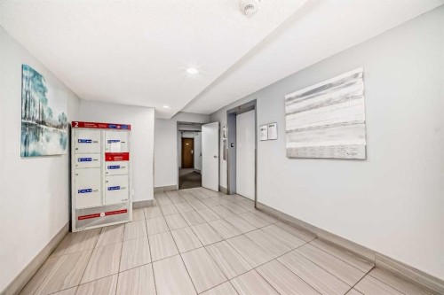 623-30 Mchugh Court Ne, Calgary, AB - Indoor Photo Showing Other Room