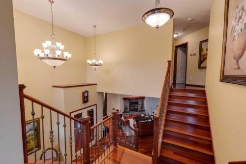 142 Discovery Ridge Boulevard Sw, Calgary, AB - Indoor Photo Showing Other Room