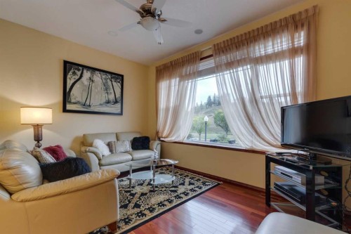 142 Discovery Ridge Boulevard Sw, Calgary, AB - Indoor Photo Showing Living Room