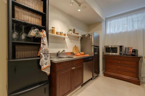 142 Discovery Ridge Boulevard Sw, Calgary, AB - Indoor