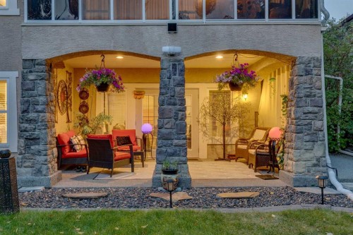 142 Discovery Ridge Boulevard Sw, Calgary, AB - Outdoor