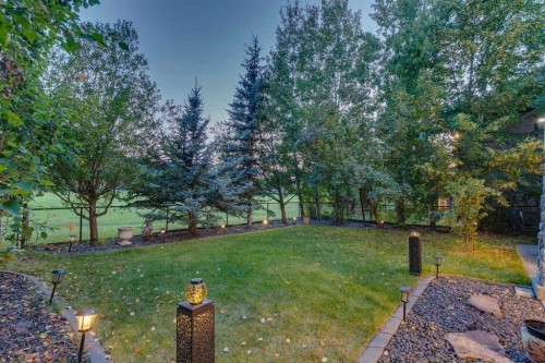 142 Discovery Ridge Boulevard Sw, Calgary, AB - Outdoor