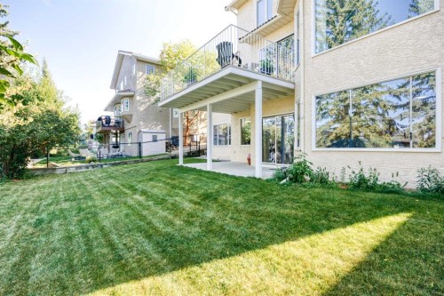 1360 Shawnee Road Sw, Calgary, AB - Outdoor