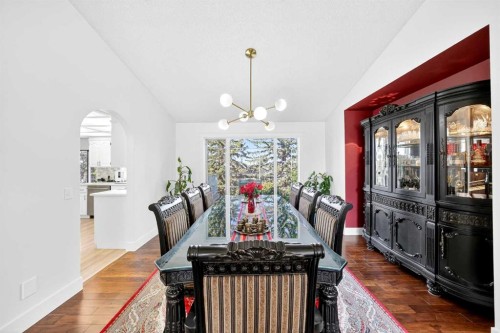 1360 Shawnee Road Sw, Calgary, AB - Indoor Photo Showing Dining Room