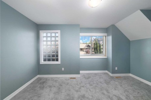 1218-121 Copperpond Common Se, Calgary, AB - Indoor Photo Showing Other Room