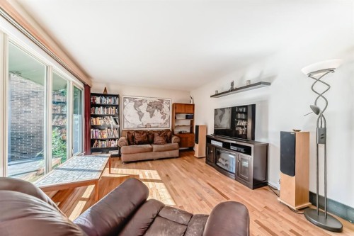 2443 Fir Drive Se, Calgary, AB - Indoor Photo Showing Living Room