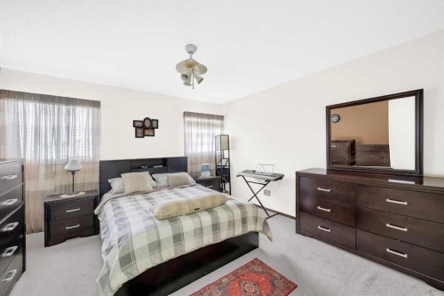 4 Fallingworth Bay Ne, Calgary, AB - Indoor Photo Showing Bedroom