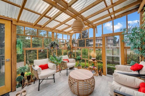 4 Fallingworth Bay Ne, Calgary, AB - Indoor