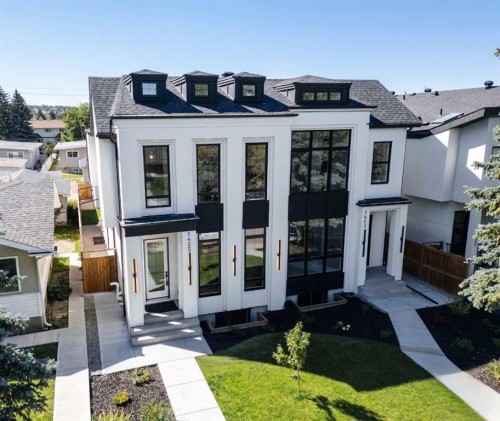 1425 44 Street Sw, Calgary, AB - Outdoor With Facade