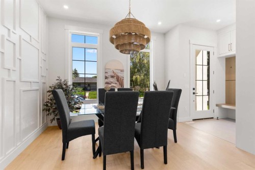 1425 44 Street Sw, Calgary, AB - Indoor Photo Showing Dining Room
