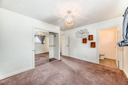 4139 Bowlen Street Nw, Calgary, AB - Indoor Photo Showing Other Room