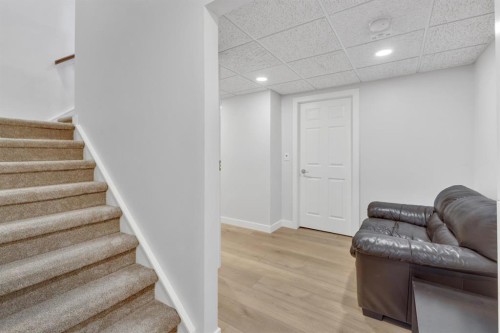 6018 58 Street, Olds, AB - Indoor