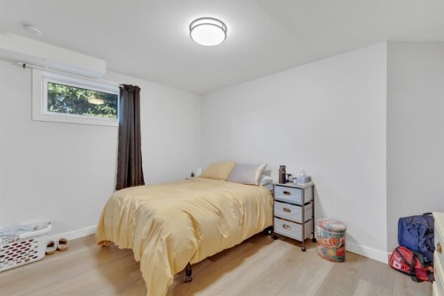 6018 58 Street, Olds, AB - Indoor Photo Showing Bedroom