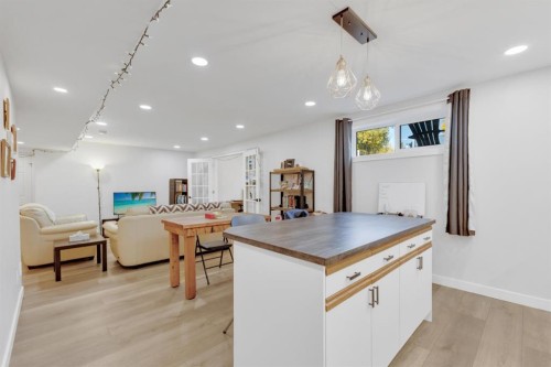 6018 58 Street, Olds, AB - Indoor Photo Showing Kitchen