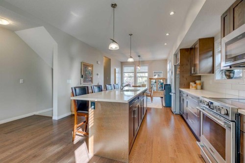501-280 Williamstown Close Nw, Airdrie, AB - Indoor Photo Showing Kitchen With Stainless Steel Kitchen With Upgraded Kitchen