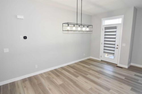 142 Sovereign Common Sw, Calgary, AB 