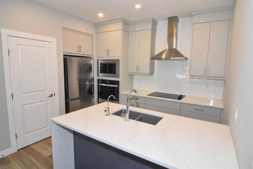 142 Sovereign Common Sw, Calgary, AB 