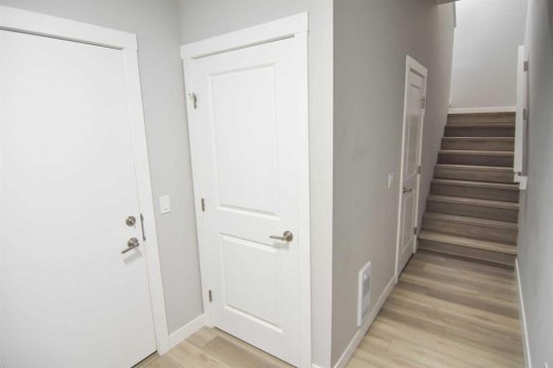 142 Sovereign Common Sw, Calgary, AB 