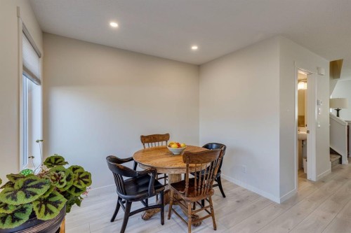 174 Chinook Gate Boulevard Sw, Airdrie, AB - Indoor