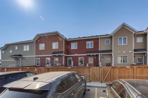 174 Chinook Gate Boulevard Sw, Airdrie, AB - Outdoor