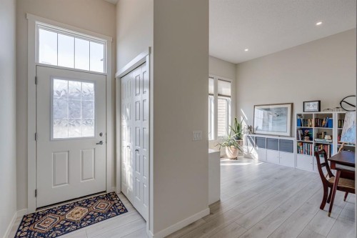 174 Chinook Gate Boulevard Sw, Airdrie, AB - Indoor Photo Showing Other Room