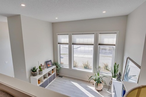 174 Chinook Gate Boulevard Sw, Airdrie, AB - Indoor Photo Showing Other Room