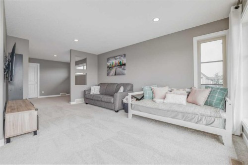 9 Walden Park Se, Calgary, AB - Indoor